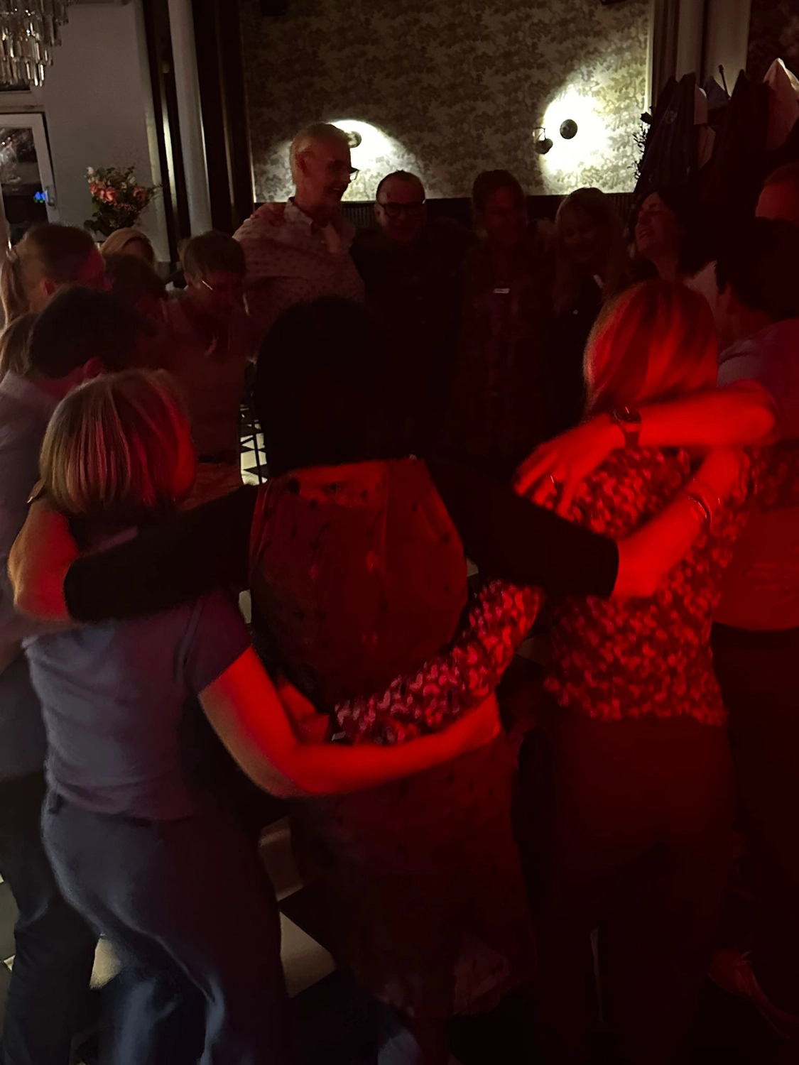Ausgelassene Stimmung bei einer privaten Feier